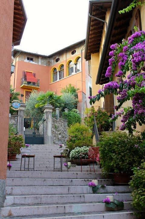 Locanda Agli Angeli Gardone Riviera Eksteriør billede